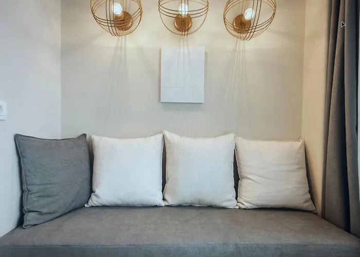 Golden Hour Hideaway - Santorini