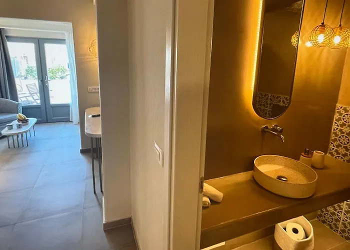 Golden Hour Hideaway - Santorini Lejlighed Fira (Santorini)